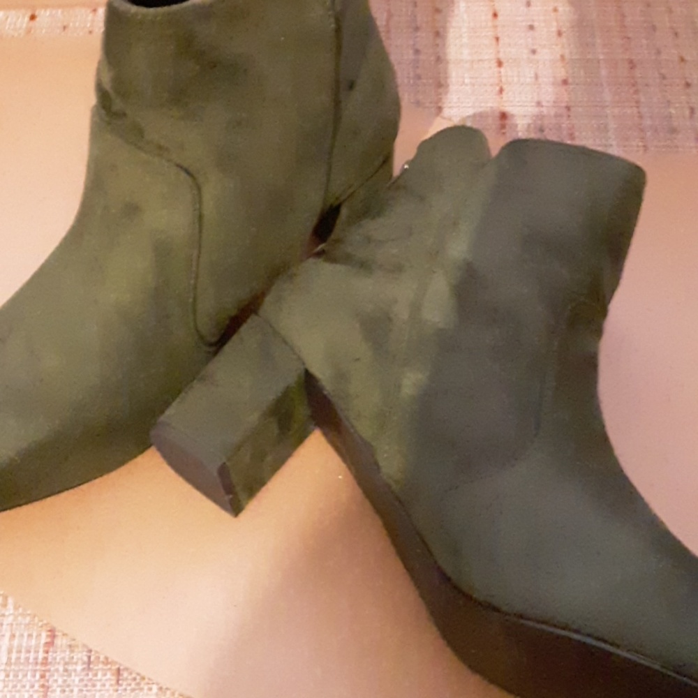ankle boot - Picture 3 of 4
